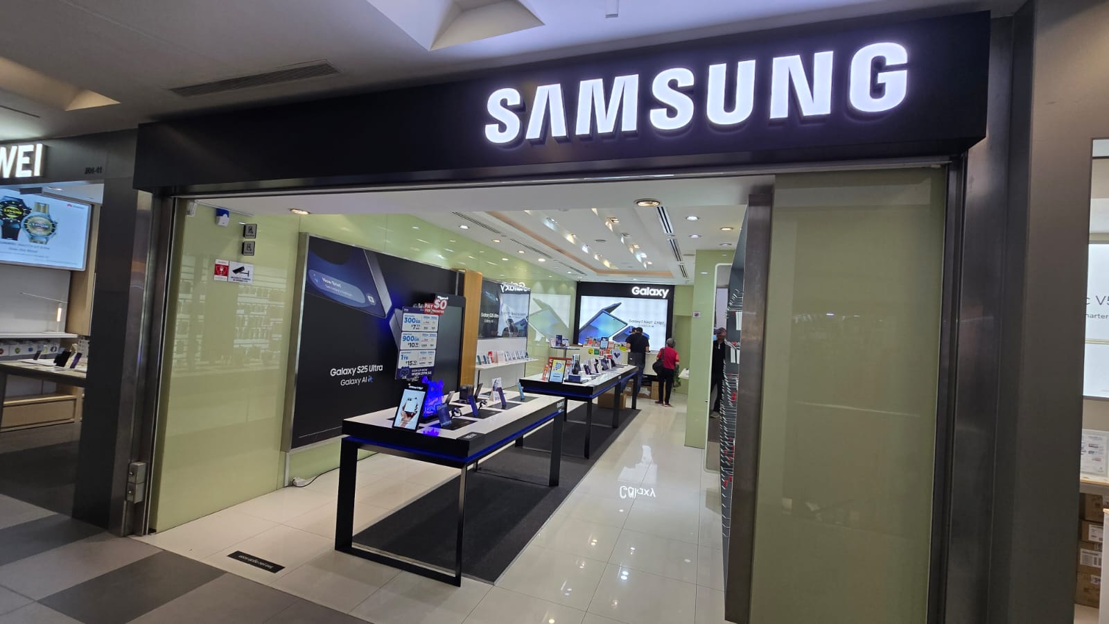 Samsung Experience Store @ Nex