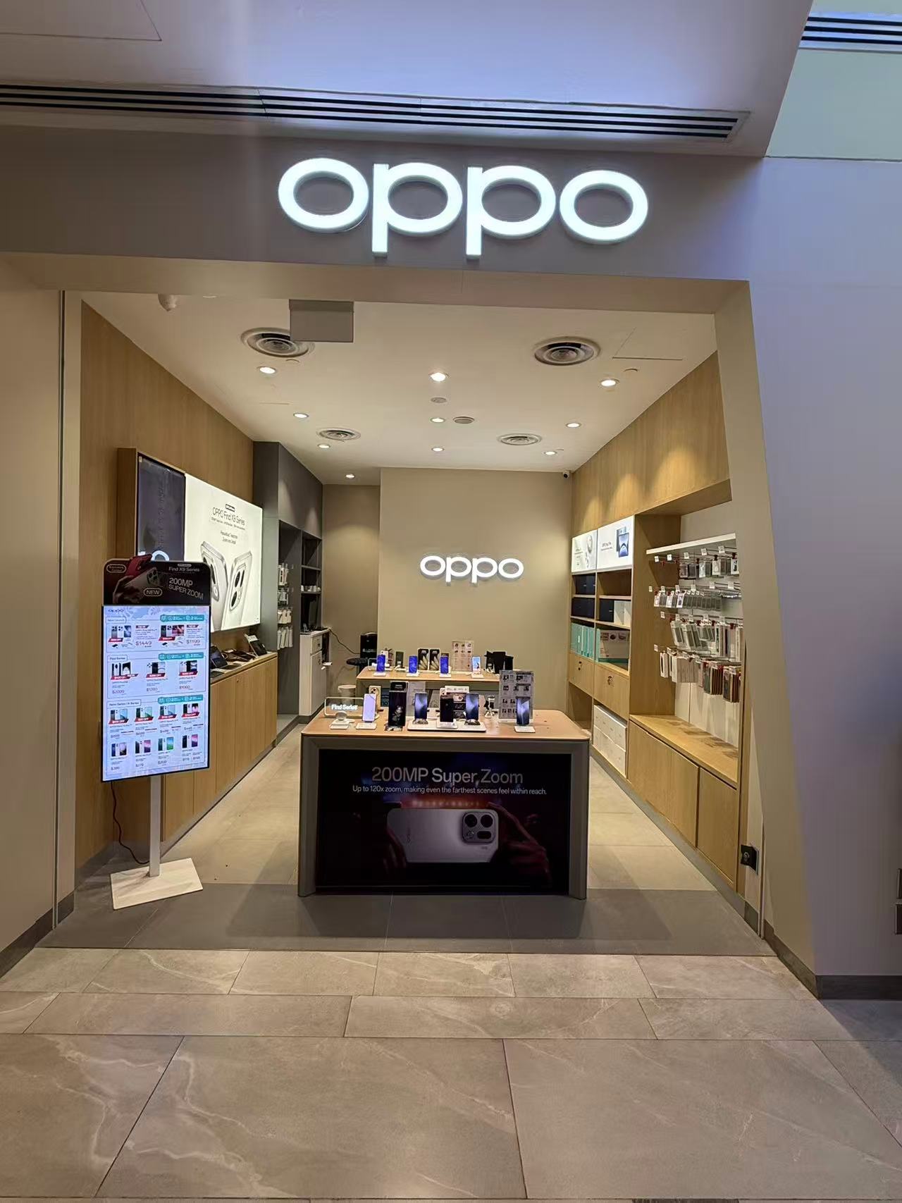 OPPO Ang Mo Kio Concept Store